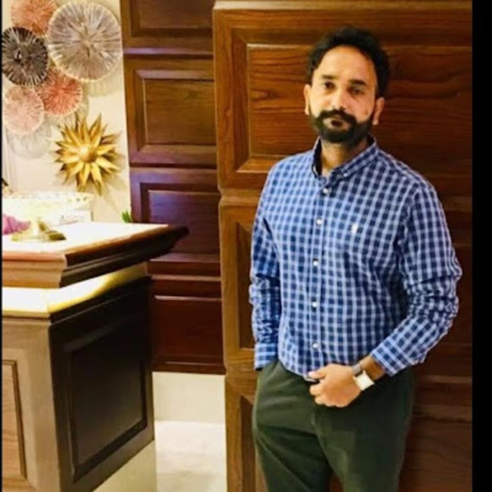 Meet your Posher, Gurvinder